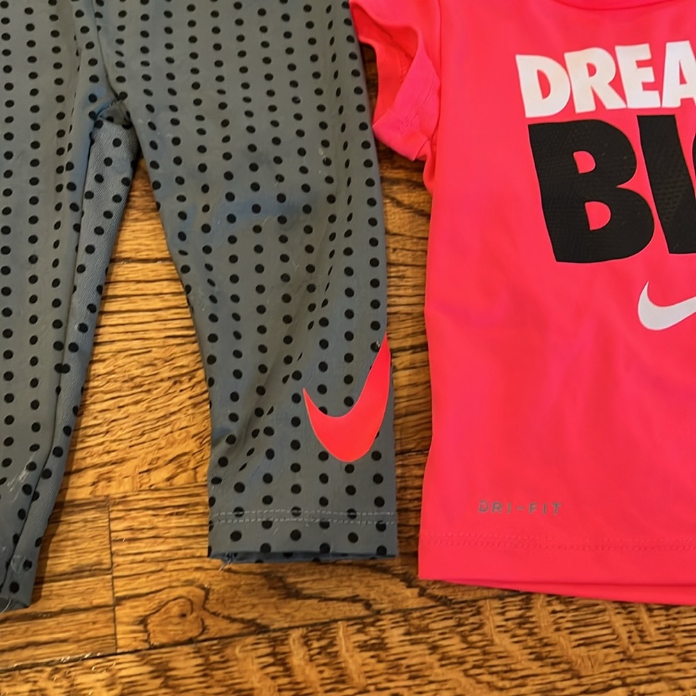 NWOT NIKE DREAM BIG ATHLETIC SET - SIZE 12M - Picture 4 of 6